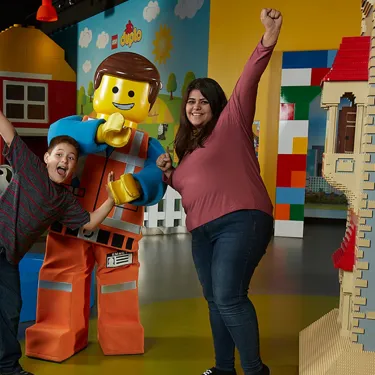 Combo Ticket and Save Money | LEGOLAND Discovery Center | SEA LIFE Aquarium